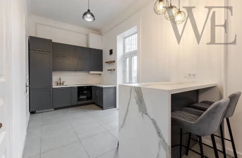 One-bedroom apartment on Yuriia Dorosha Street — Lychakivskyi, Lviv